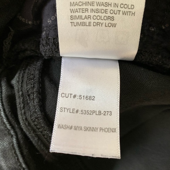 Articles of Society Sarah Skinny Jeans - Picture 5 of 5